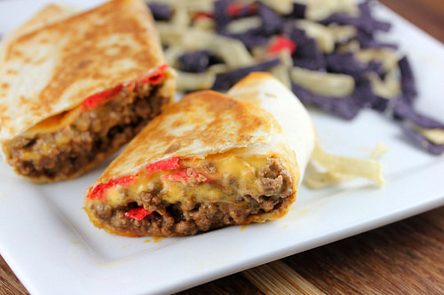 Taco Bell Beefy Nacho Griller Recipe | BlogChef.net