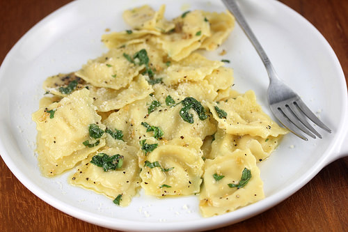 Ravioli with Garlic Basil Oil Recipe